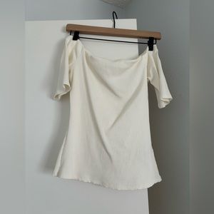 Off shoulder woman’s shirt